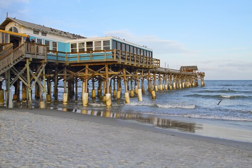 Days Inn by Wyndham Cocoa Beach Port Canaveral