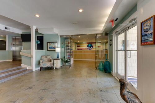 Palm Suites