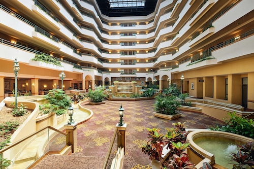 Embassy Suites by Hilton Greensboro Airport