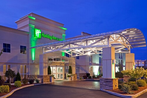 Holiday Inn Hotel & Suites Rochester - Marketplace, an IHG Hotel