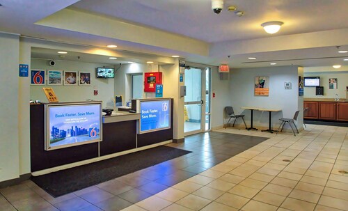 Motel 6 Buffalo, NY - Airport - Williamsville