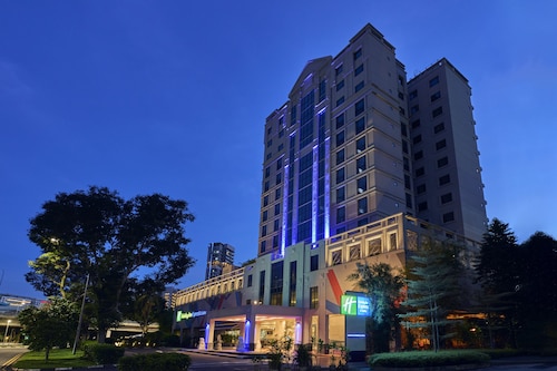 Holiday Inn Express and Suites Singapore Novena, an IHG Hotel