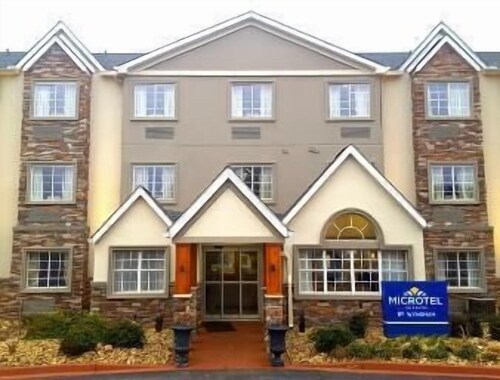 Microtel Inn & Suites by Wyndham Greenville / Woodruff Rd