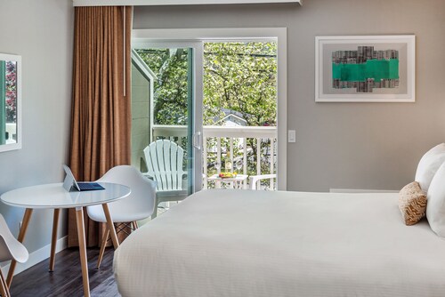 UpValley Inn & Hot Springs, Ascend Hotel Collection