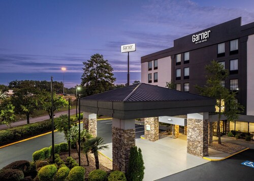 Garner Hotel August West by IHG