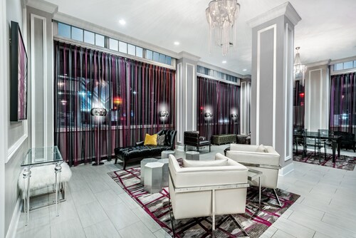 Hotel Indigo Dallas Downtown by IHG
