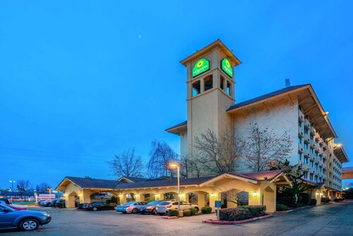 La Quinta Inn & Suites by Wyndham Seattle Sea-Tac Airport