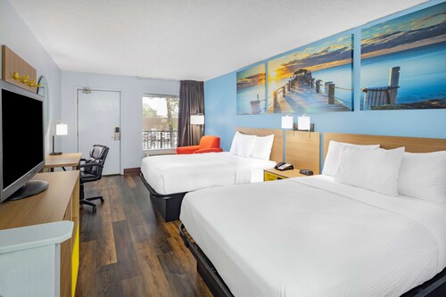 Days Inn by Wyndham Pensacola I-10
