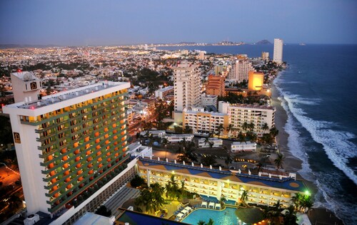 El Cid Castilla Beach Hotel