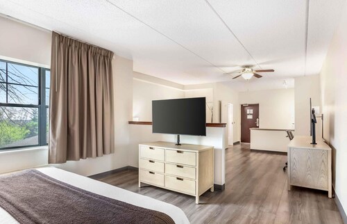 Extended Stay America Suites Long Island Melville