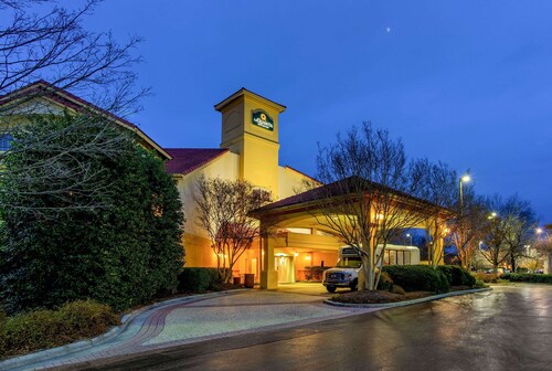 La Quinta Inn & Suites by Wyndham Raleigh Durham Intl AP