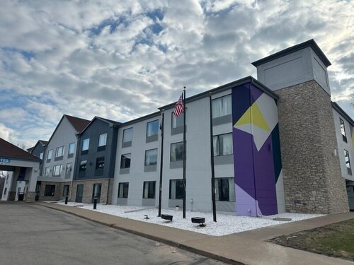 Spark by Hilton La Crosse Onalaska