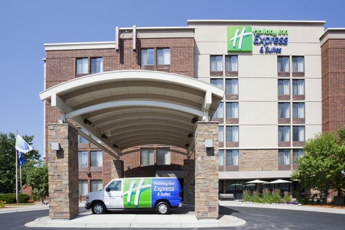 Holiday Inn Express & Suites Bloomington - MPLS Arpt Area W, an IHG Hotel