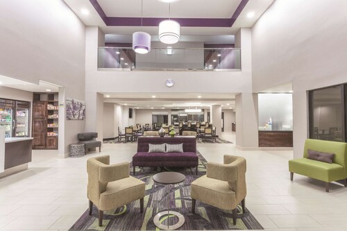 La Quinta Inn & Suites by Wyndham Columbus North