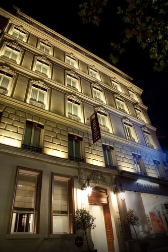 Hotel Marceau Champs Elysees