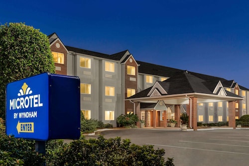 Microtel Inn & Suites by Wyndham Tifton