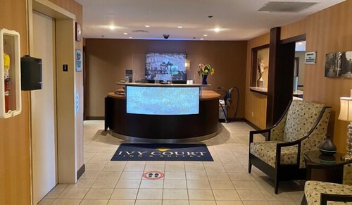 Ivy Court Inn & Suites