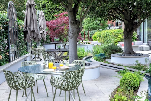 Bedford Hotel