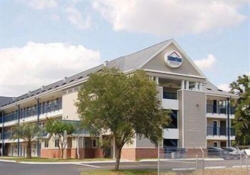 Suburban Studios Lakeland North I-4