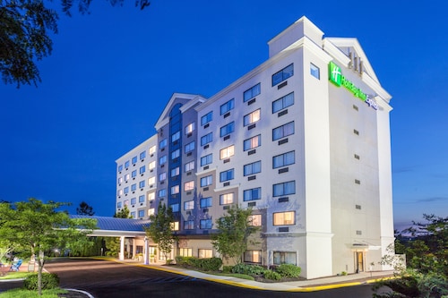 Holiday Inn Express Hauppauge, an IHG Hotel