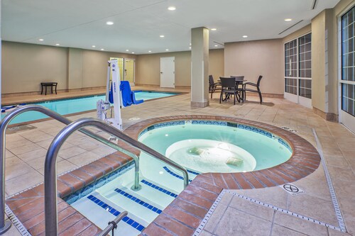 Candlewood Suites Indianapolis, an IHG Hotel