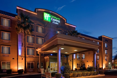 Holiday Inn Express Hotel & Suites PEORIA NORTH - GLENDALE, an IHG Hotel