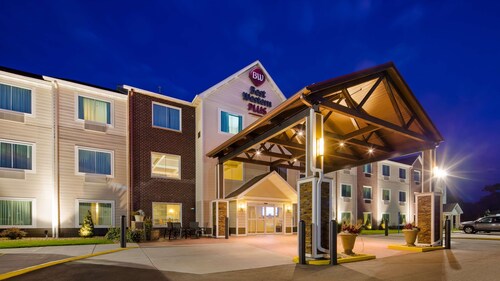 Best Western Plus Menomonie Inn & Suites