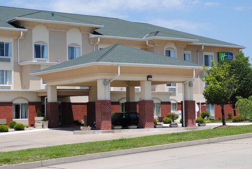 Holiday Inn Express Boonville, an IHG Hotel