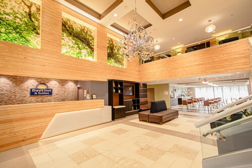 Days Inn & Suites by Wyndham Fort Myers Near JetBlue Park