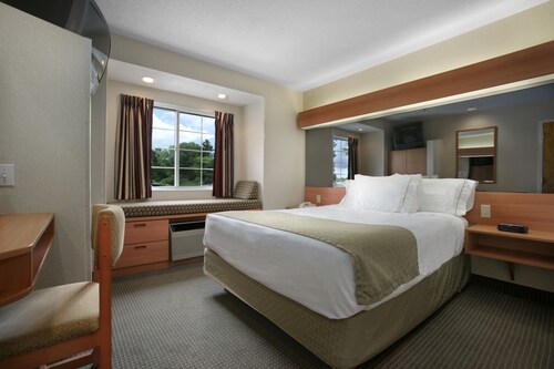 Microtel Inn & Suites by Wyndham Uncasville Casino Area