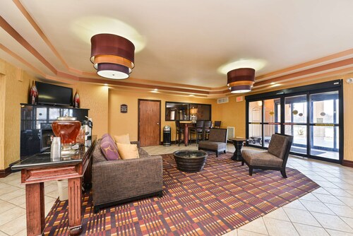 Best Western Plus Midwest Inn & Suites