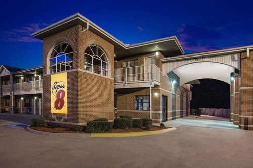 Super 8 by Wyndham Cabot