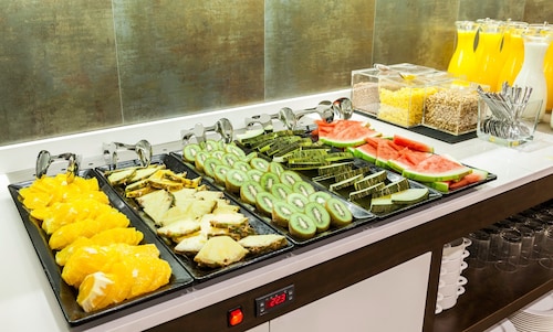 Hotel ILUNION Suites Madrid