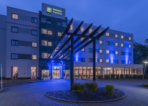 Holiday Inn Express Frankfurt Airport, an IHG Hotel