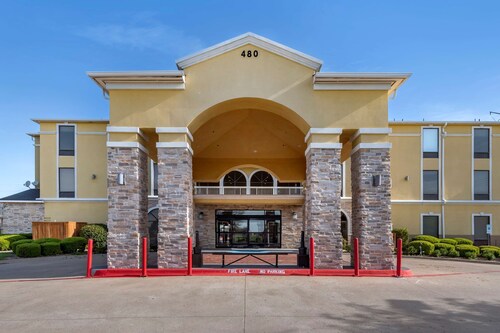 BEST WESTERN PLUS McKinney Inn & Suites