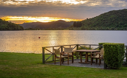 VR Rotorua Lake Resort