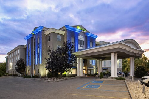 Holiday Inn Express & Suites Saskatoon by IHG