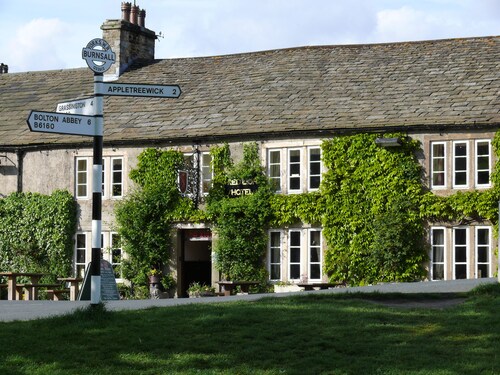 Red Lion Hotel and Manor House