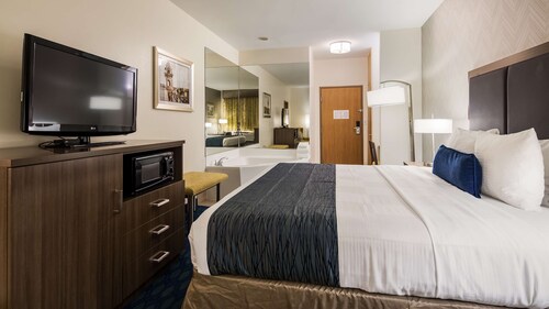 Best Western Plus Tulsa Inn & Suites