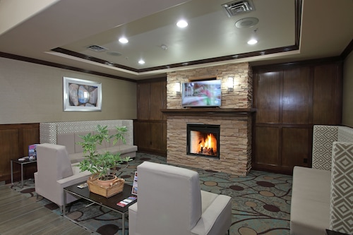 Holiday Inn Express And Suites - Vernon, an IHG Hotel