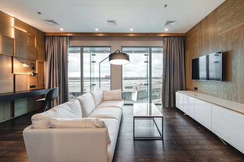 Courtyard by Marriott Warsaw Airport