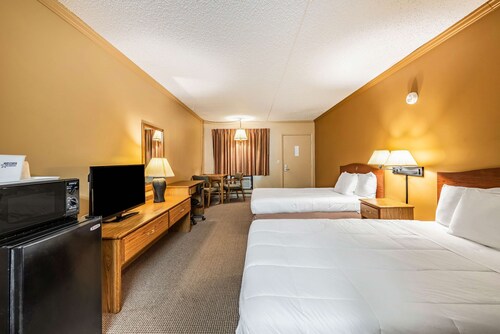 Americas Best Value Inn & Suites St. Marys