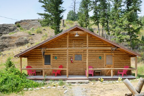 Creekside Lodge at Yellowstone