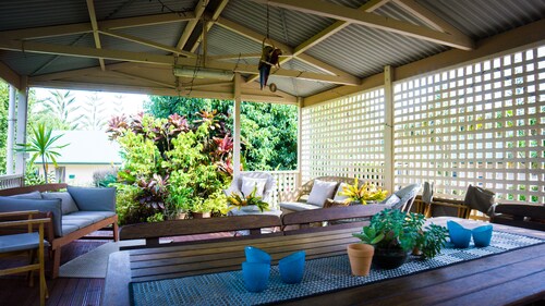 Poinciana Cottages