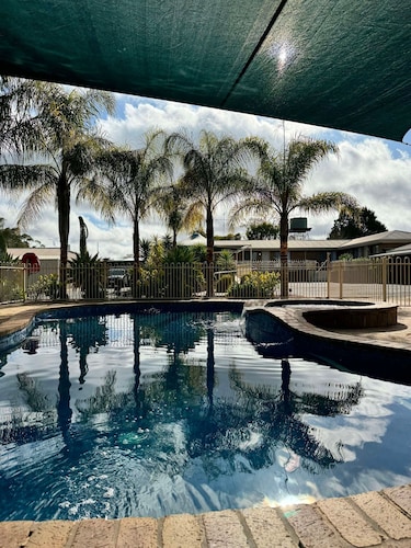 Tooleybuc Motel