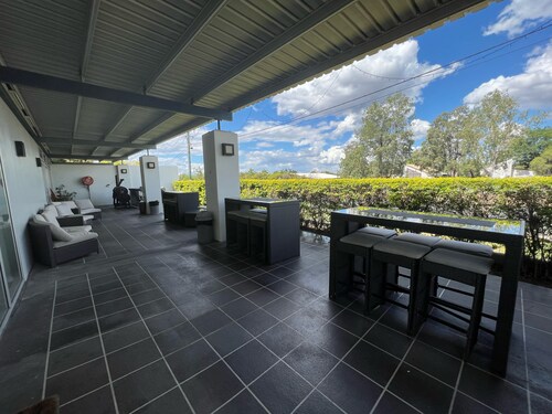 Country Roads Motor INN Dysart