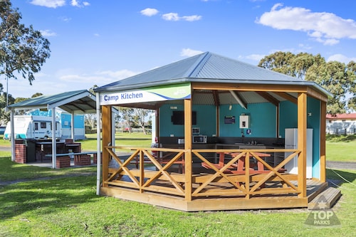 Victor Harbor Holiday Park