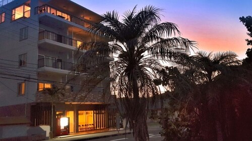 Hundred Days Hotel