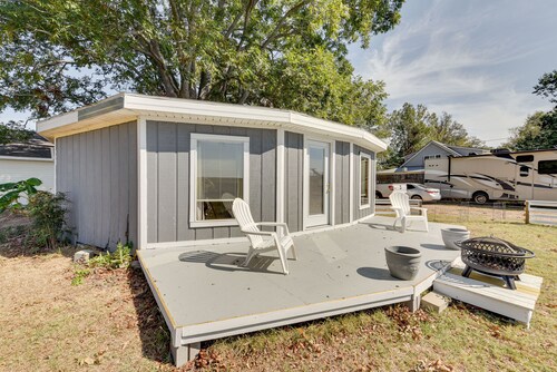 Waterfront Jonesville Studio on Black River Lake!