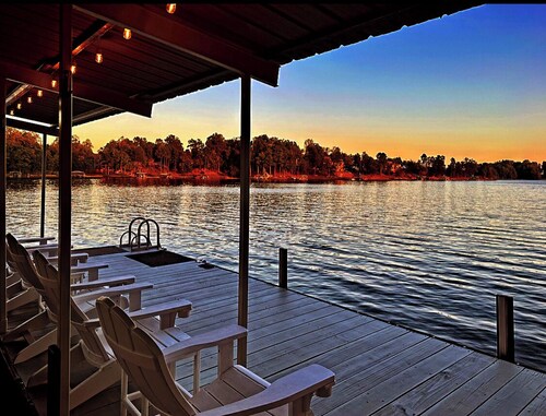 Luxury on Lake Keowee w/ Dock